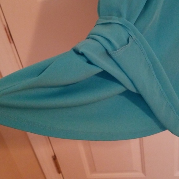 Dress - Picture 2 of 8